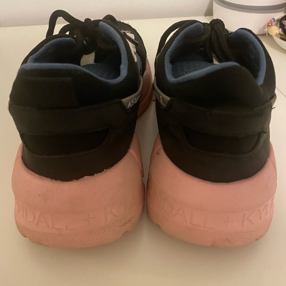 Kylie and kendal fun colorful sneakers size us 6.5 or eu 37 - Picture 4 of 4